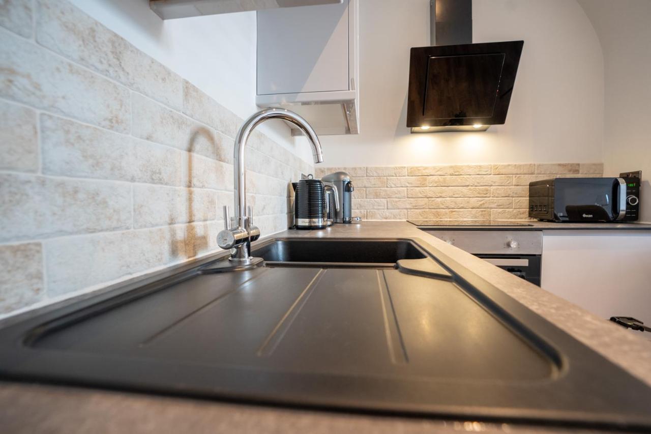 Watergate Penthouse - New 2 Bed Luxury Apartment In City Centre Chester Exterior photo